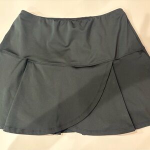 Tail Activewear Black Ruffle Golf/Tennis Skort Size Small